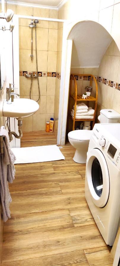 Santi E Benny Apartment ปอนตาเดลกาดา ภายนอก รูปภาพ